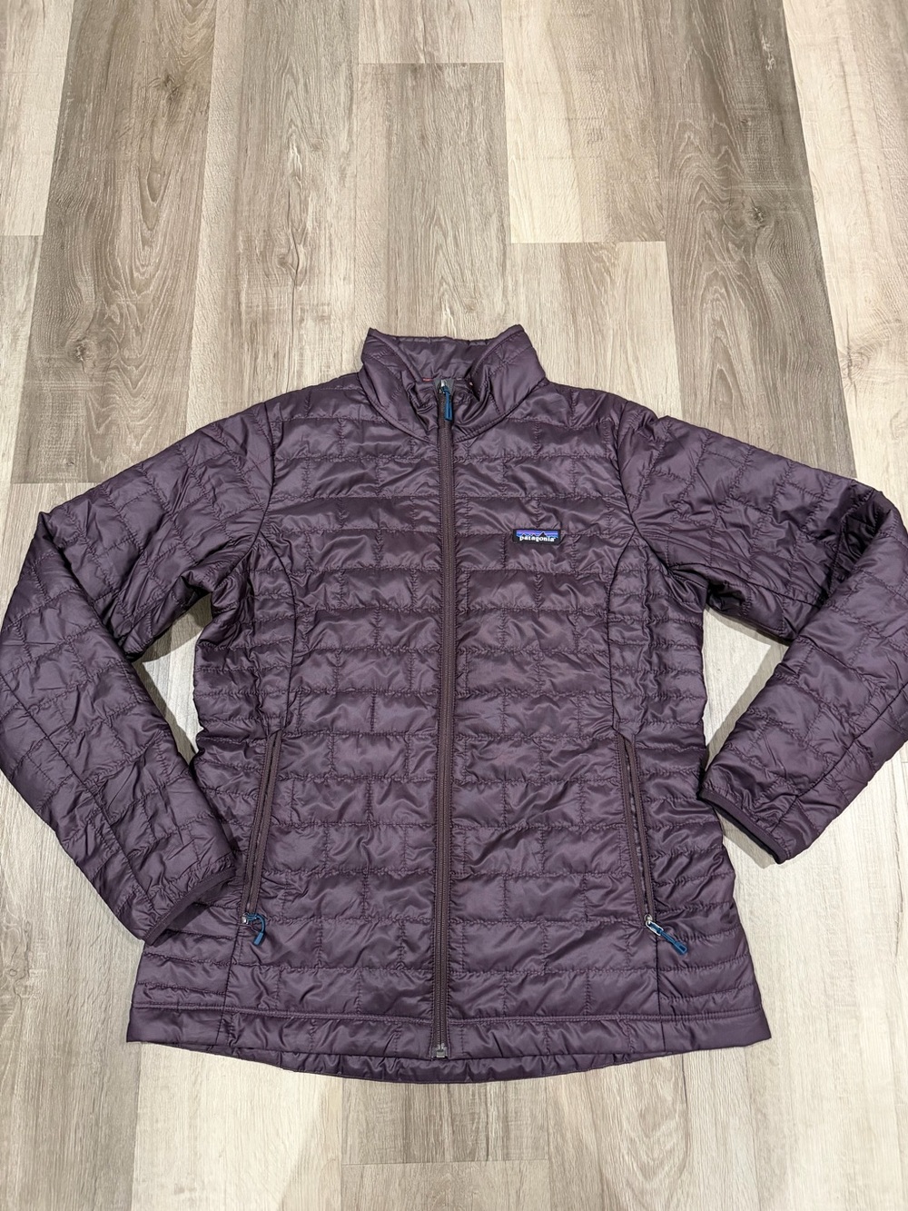 Patagonia Women's Nano Puft Insulated plum Quilted Insulated Jacket Sz L